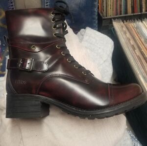 Taos Ox Blood Leather Boots